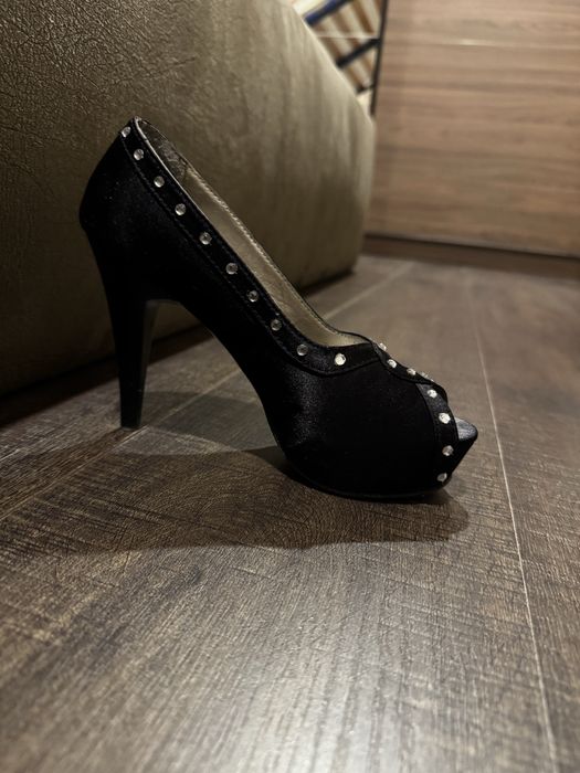 Дамски обувки