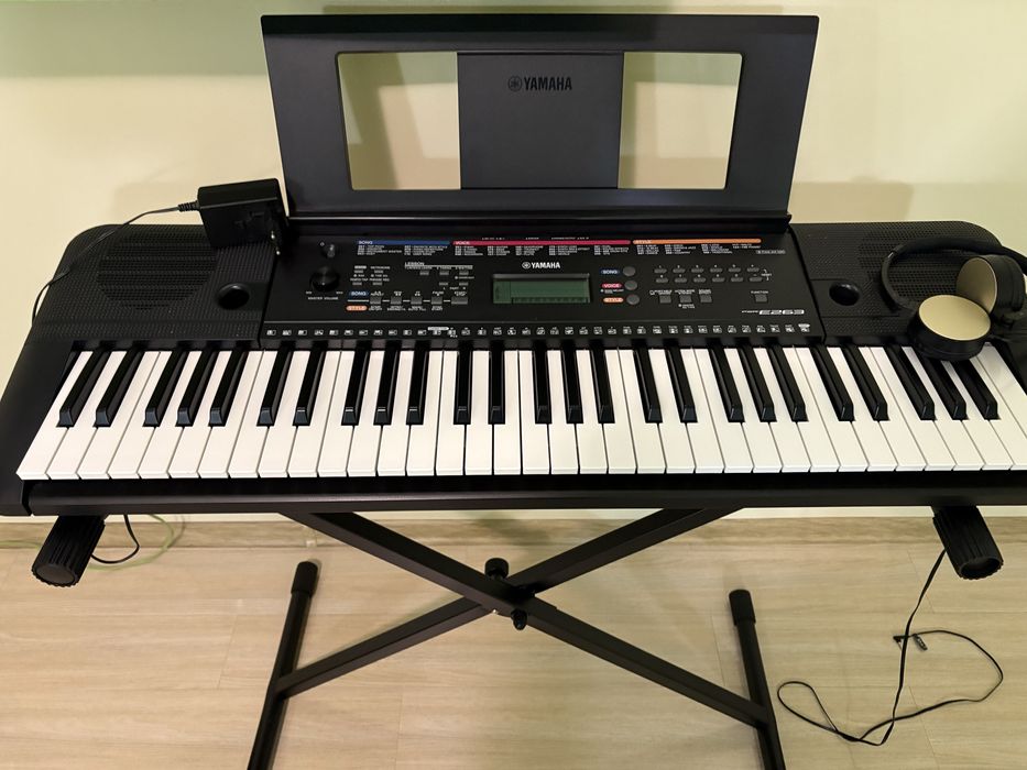 Orga Yamaha PSRE263