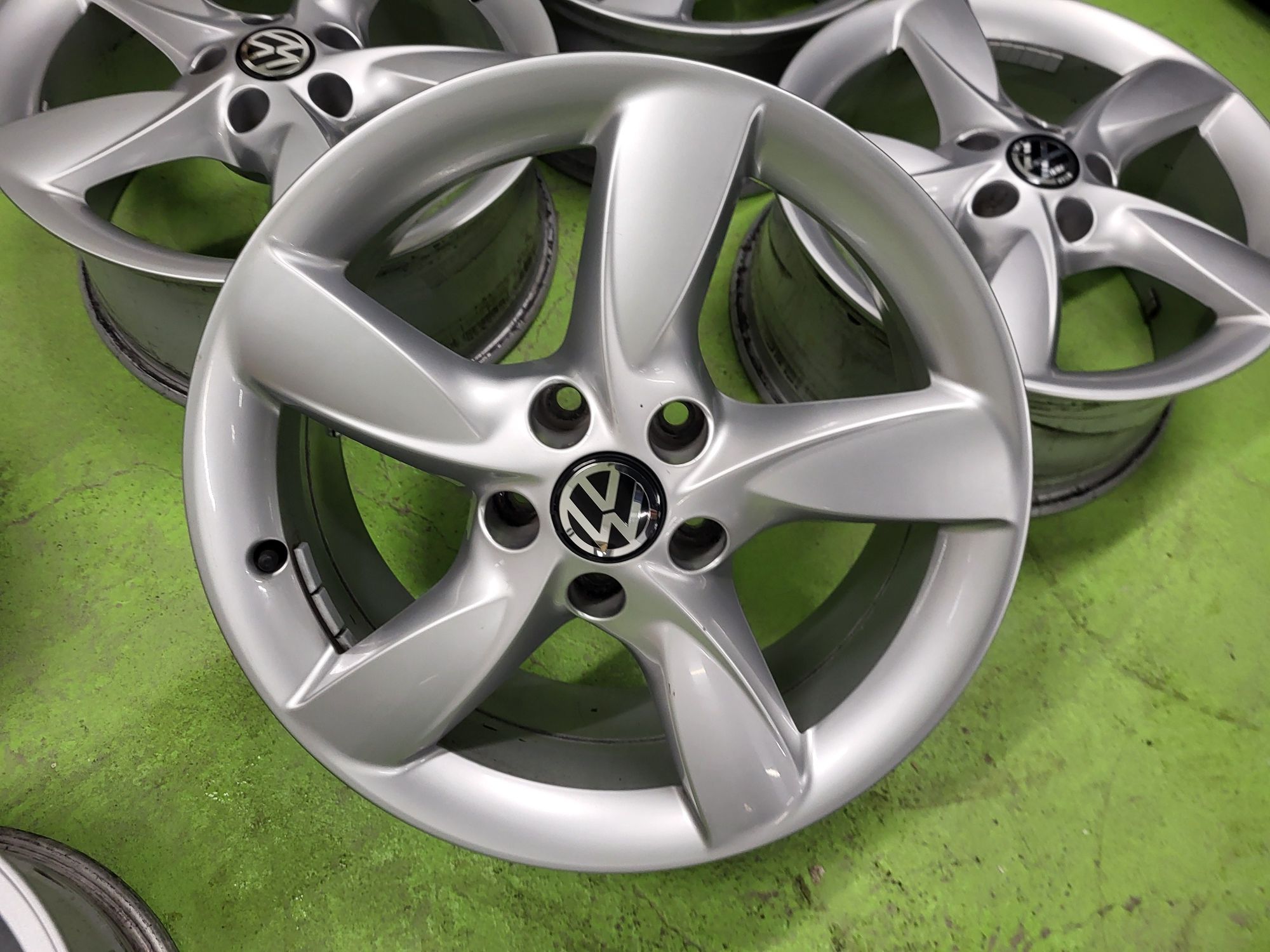 17 5x112 Vw Passat Touran Caddy 5х112