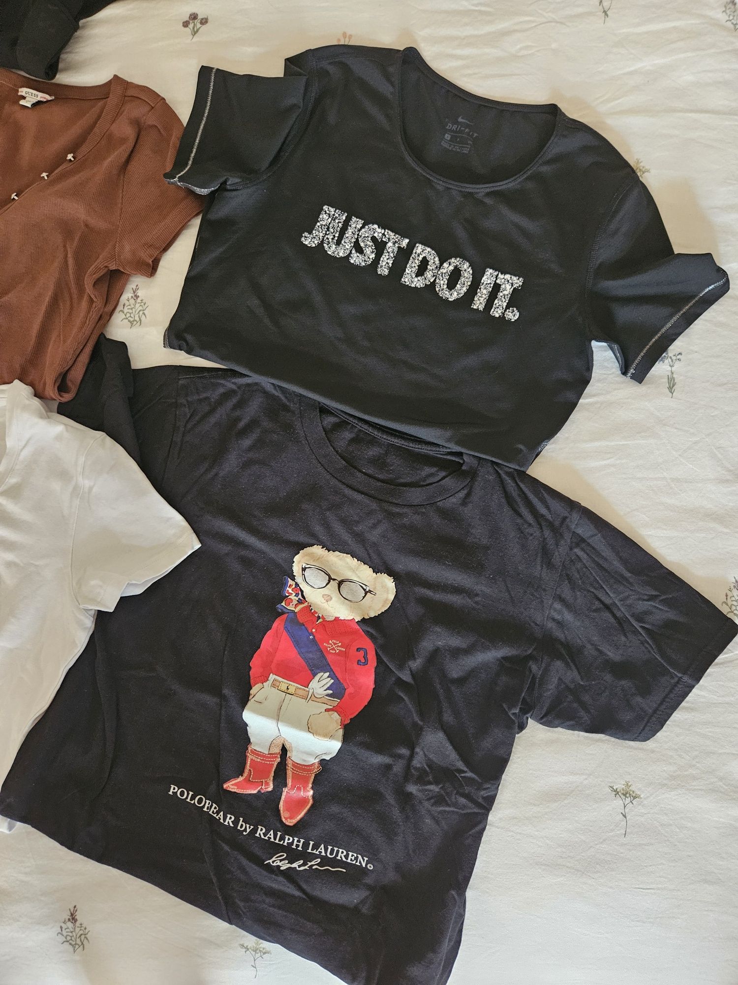 Оригинални дамски тениски Guess, Nike, Ralph Lauren