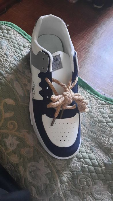 Мужская спортивная обувь