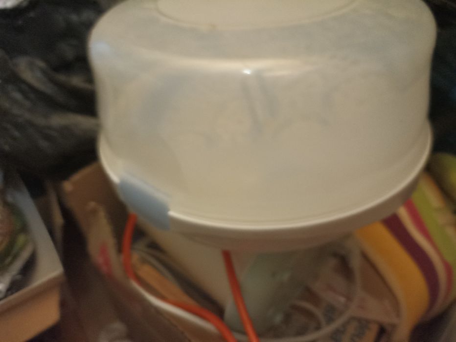 Vând sterilizator biberoane și aparat aburi