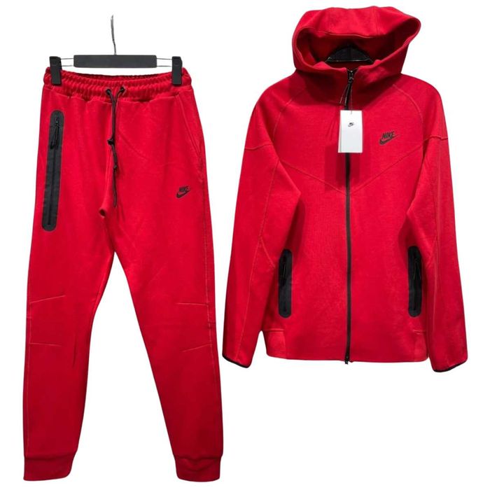 NIKE Tech Rosu - de primavara S,M,L - verificare colet