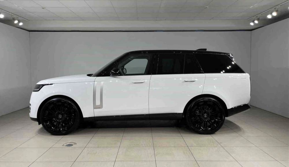 Range rover. Land rover