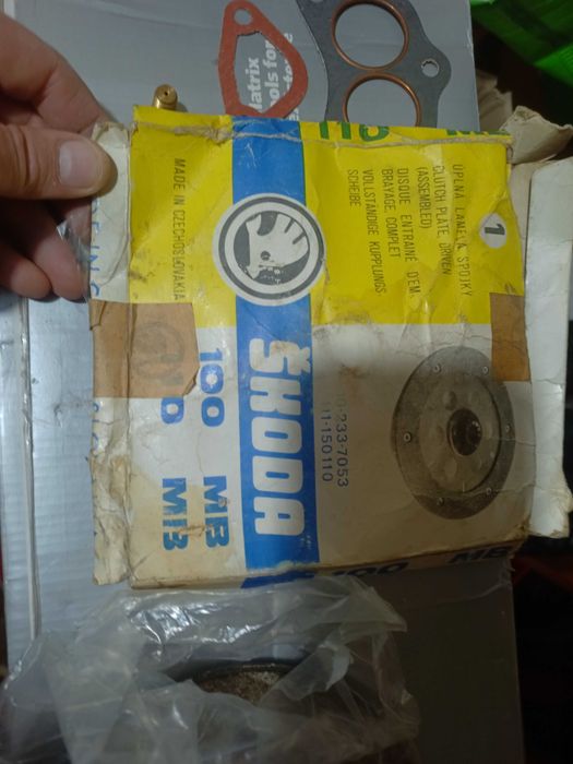 Останали нови части за Шкода 100 / 110