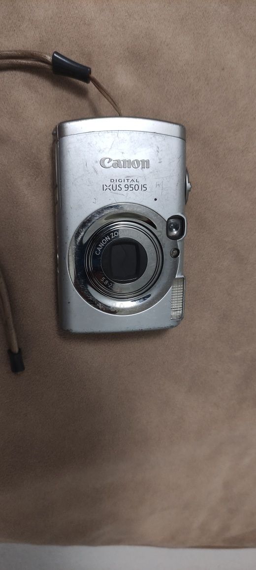 Vând Canon IXUS 950 IS pt stații ITP