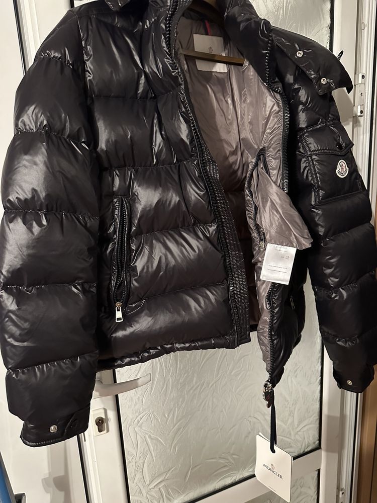 Geaca Moncler Maya