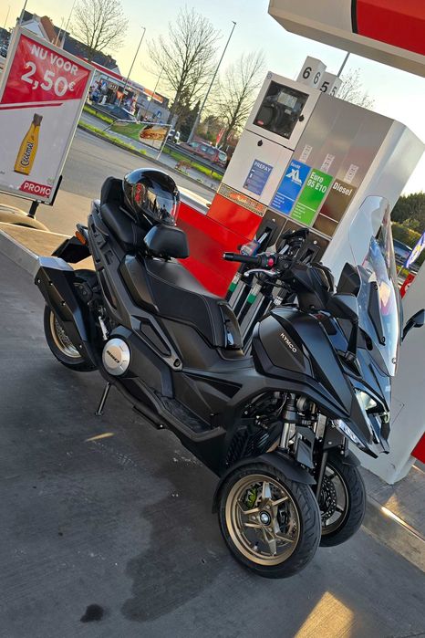 Kymco cv3 se conduce cu permis categoria B