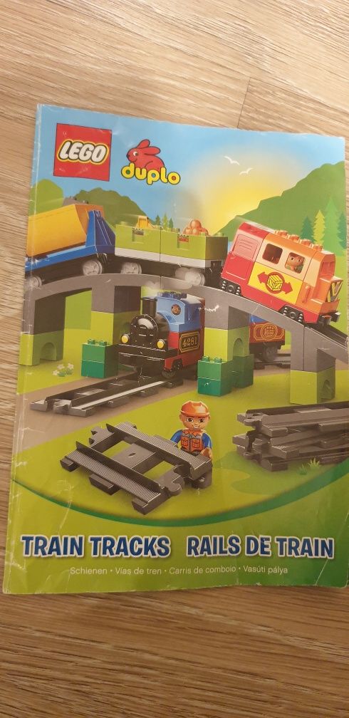 Lego duplo и релси моят първи вървящ влак на батерии със звуци и релси