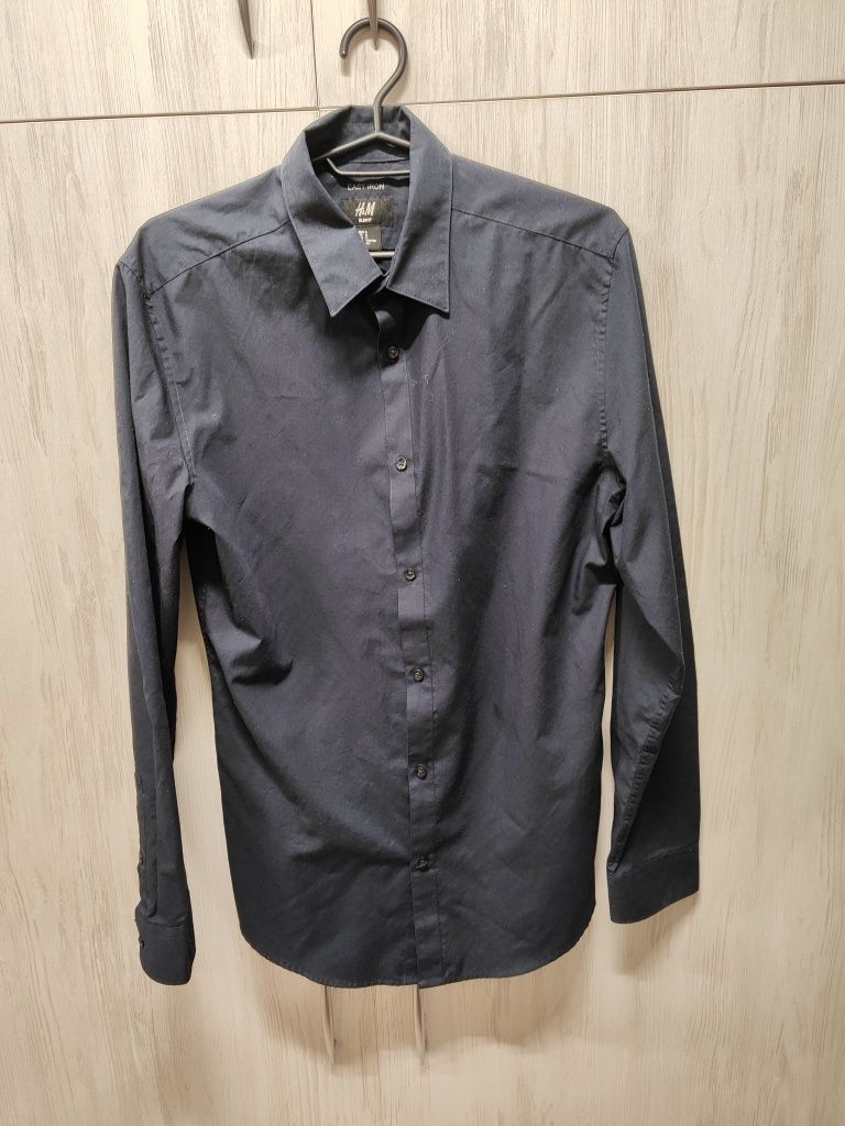 Елегантна чисто черна  мъжка риза от H&M размер S