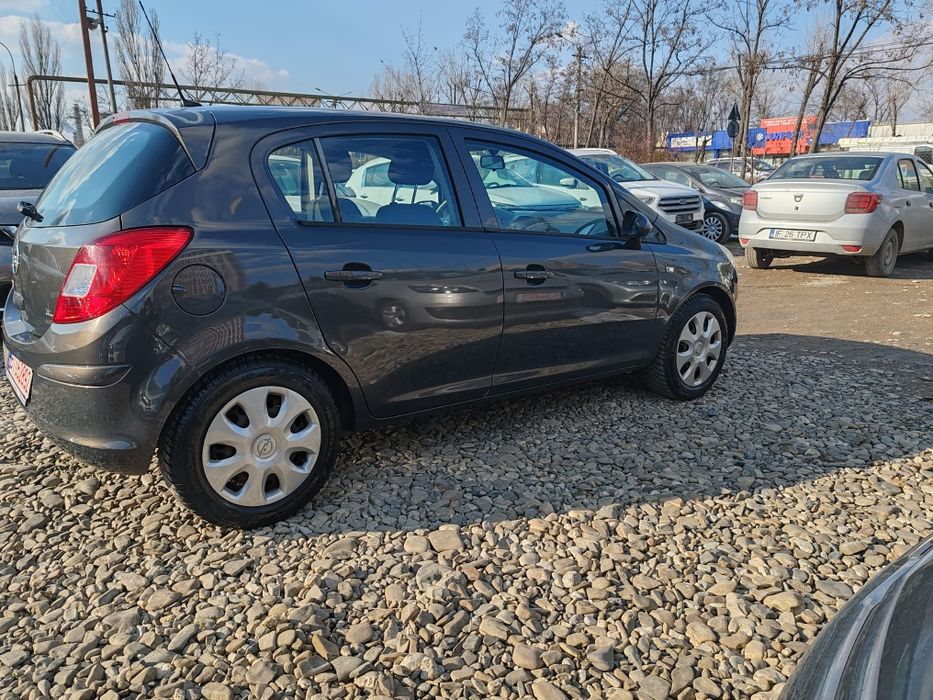 Opel CORSA benzina