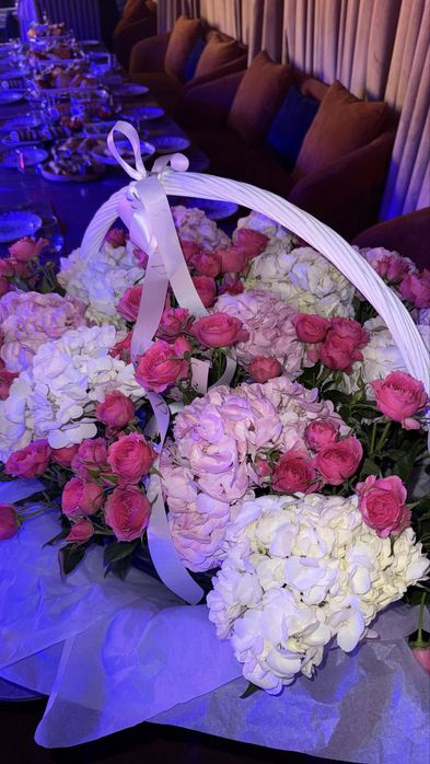 Гүл түнде келген сатылады