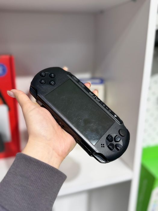 PSP E1008 (не новый)