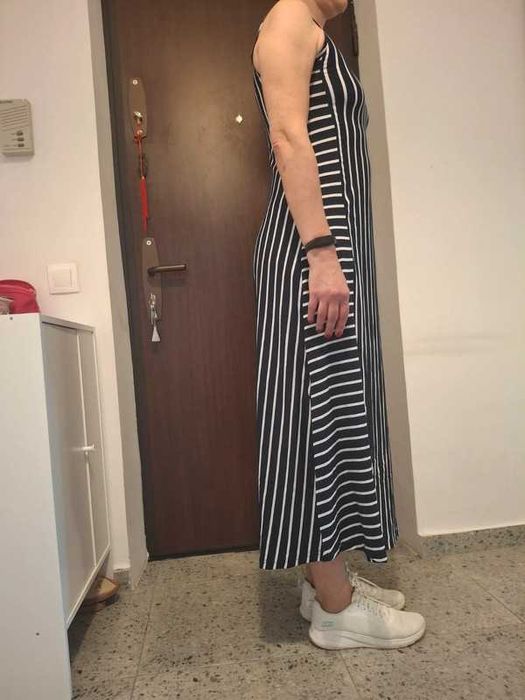 Rochie lunga noua din vascoza, in dungi marimea 38(s/m)
