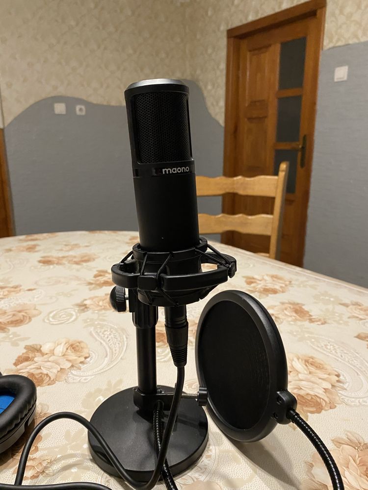 SET complet Mixer + Microfon Maonocaster Ame 2