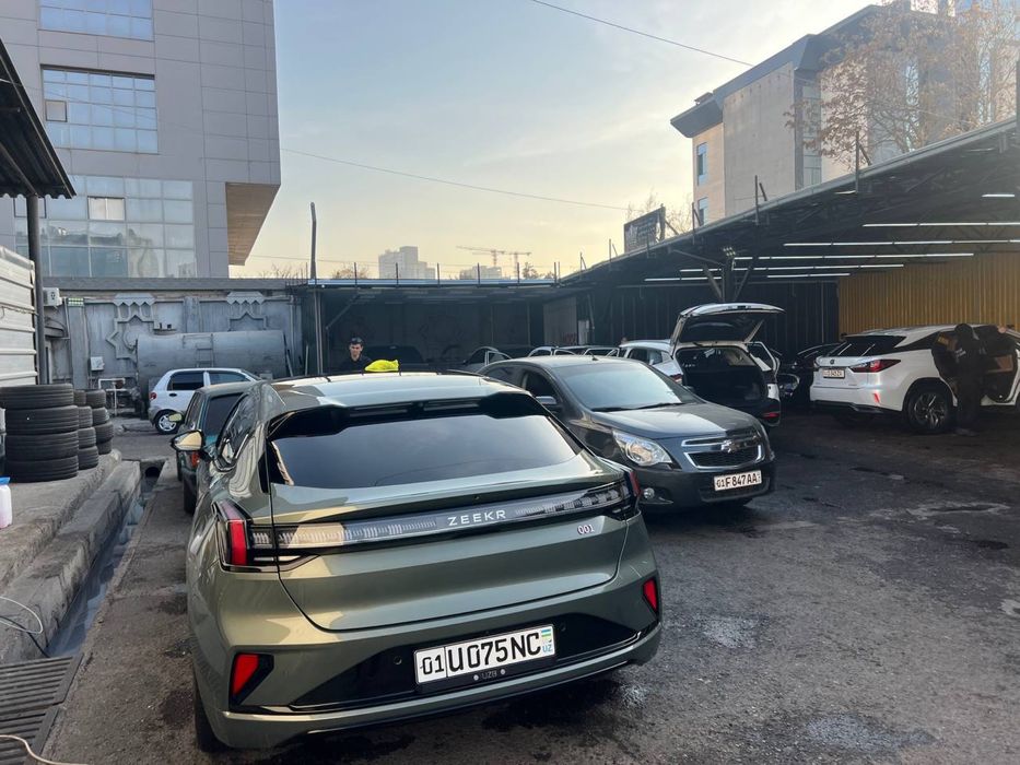 Zeekr 001 full 2024