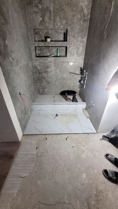 Квартира своя 4 комнаты продаю