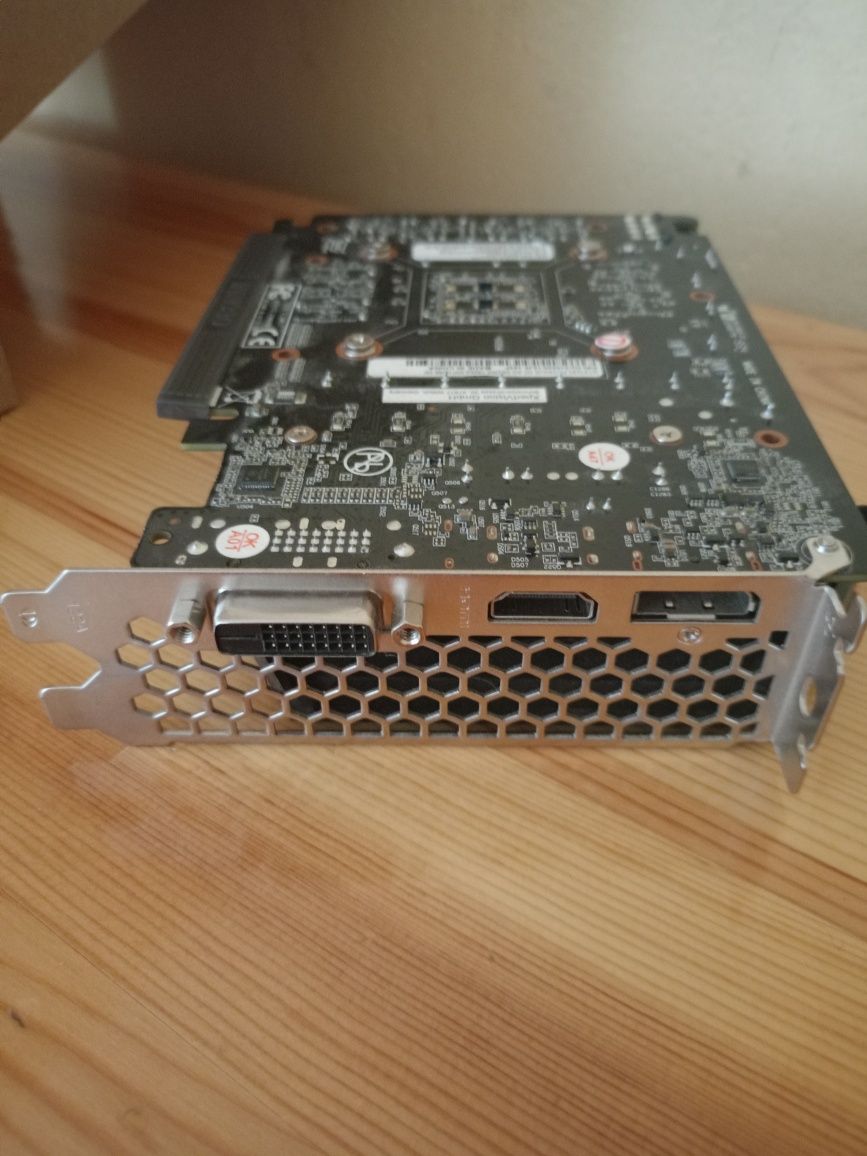 Продавам видео карта GTX 1660 Gainward Pegasus 6gb