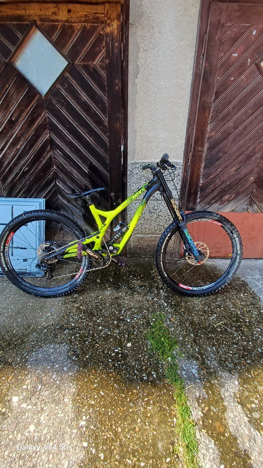 Commencal Supreme V4