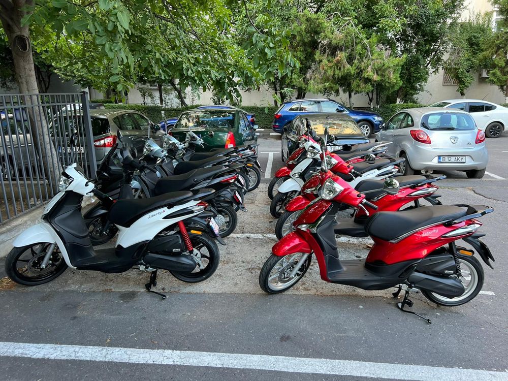 Scutere noi de inchiriat 0 km Piaggio/Aprilia 50 cm3