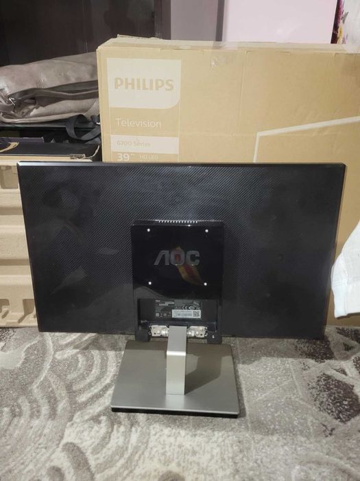 Vand monitor AOC Full HD 60hz