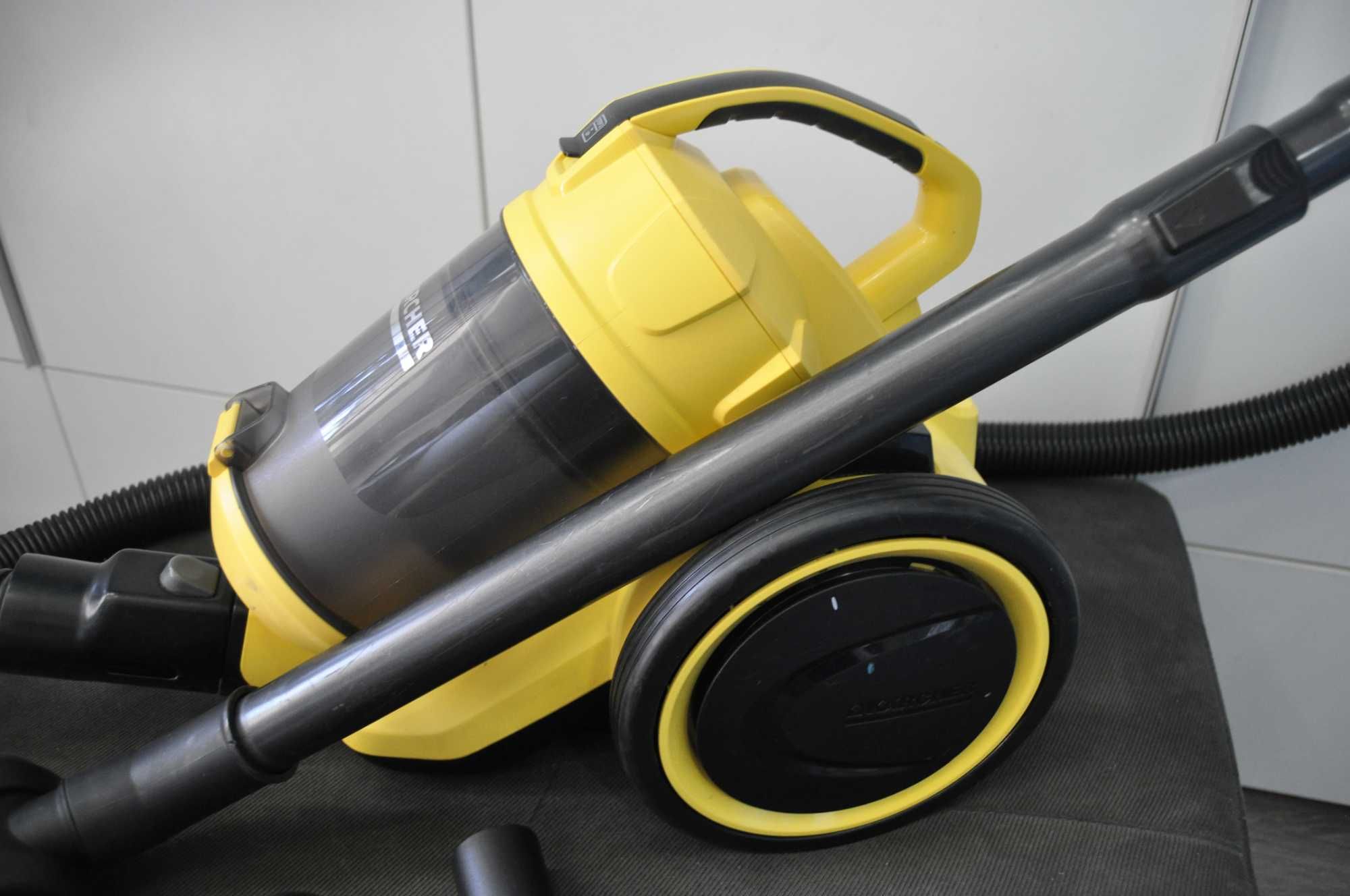 Прахосмукачка KARCHER VC 3 HEPA