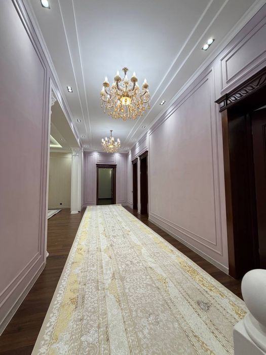 Яккасарай сдаетсья или прдаётся 6,5 сотки 10 комнота