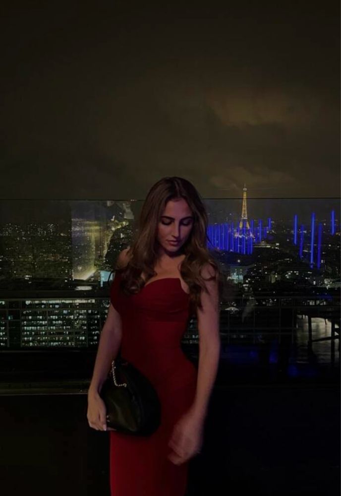 Нова червена елегантна рокля