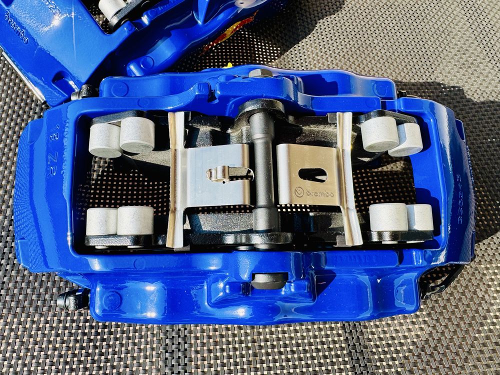 Спирачни апарати  (Brembo 18z) с логото на Red Bull - Уникат