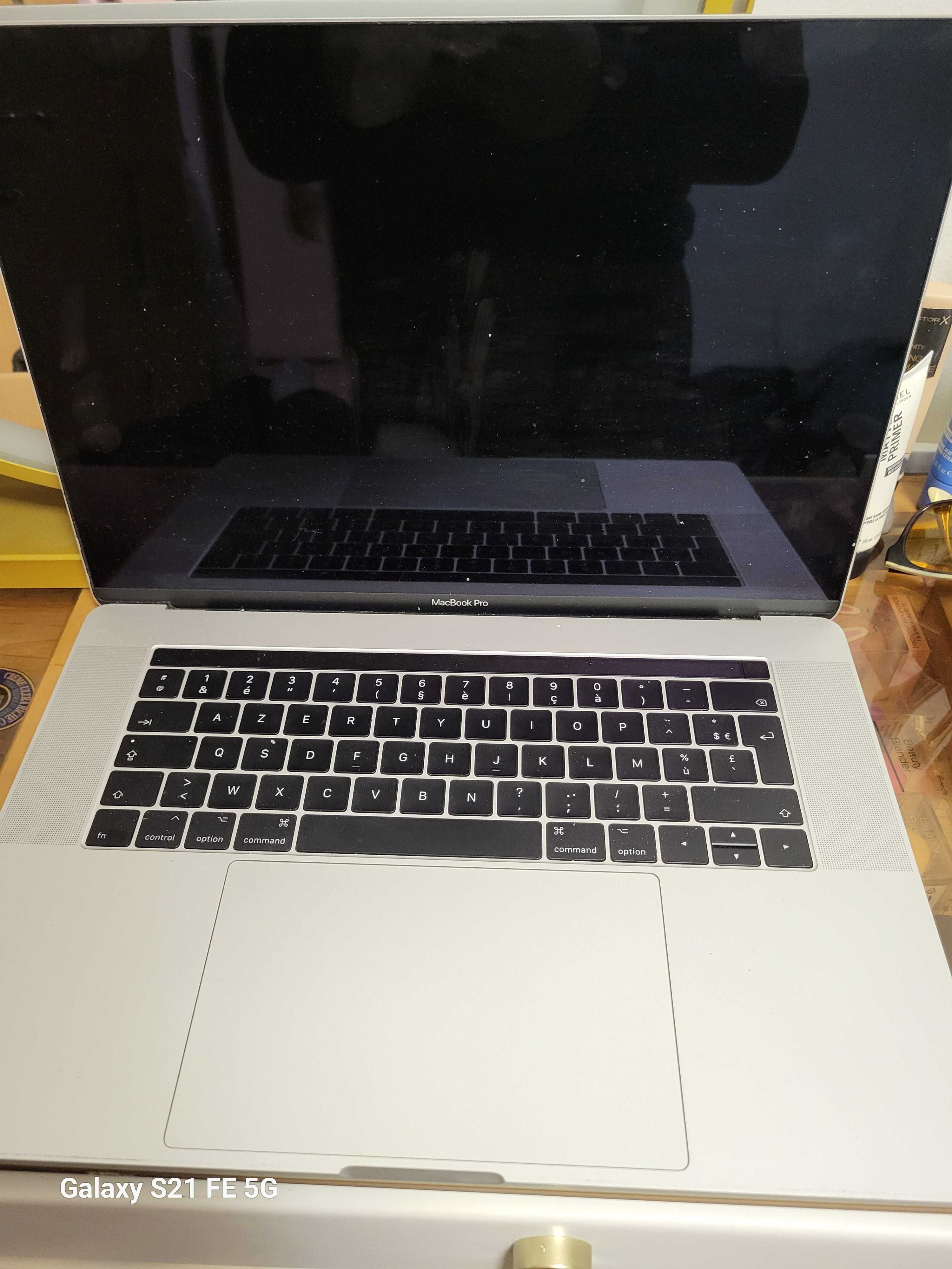 Lapot Apple MacBook