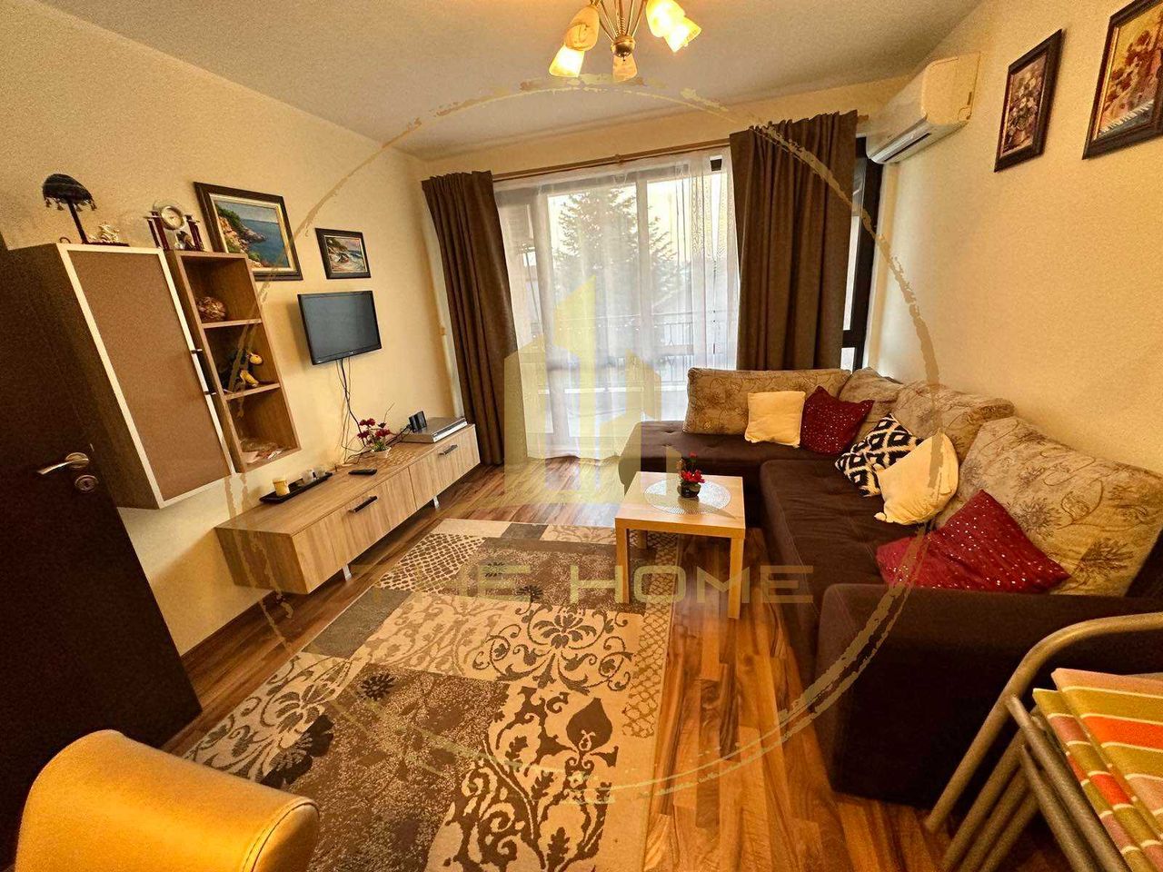 Дава се под наем Двустаен апартамент в Варна, м-т Траката - 70 кв.м за 450 € - Снимка #2