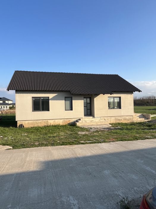 Casa de vanzare semifinisata in CHERIU com OSORHEI