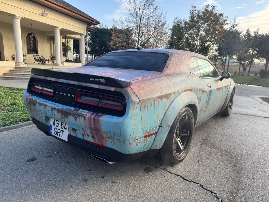 Vand Dodge Challenger SRT 6.4