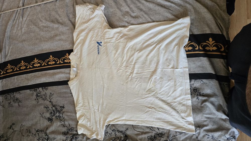 Tricou alb marimea L