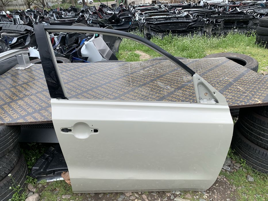 Врата Suzuki Vitara