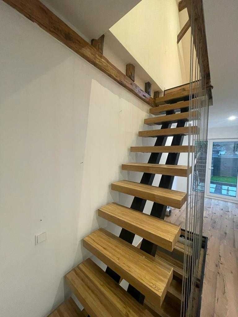 Trepte scări interioare lemn