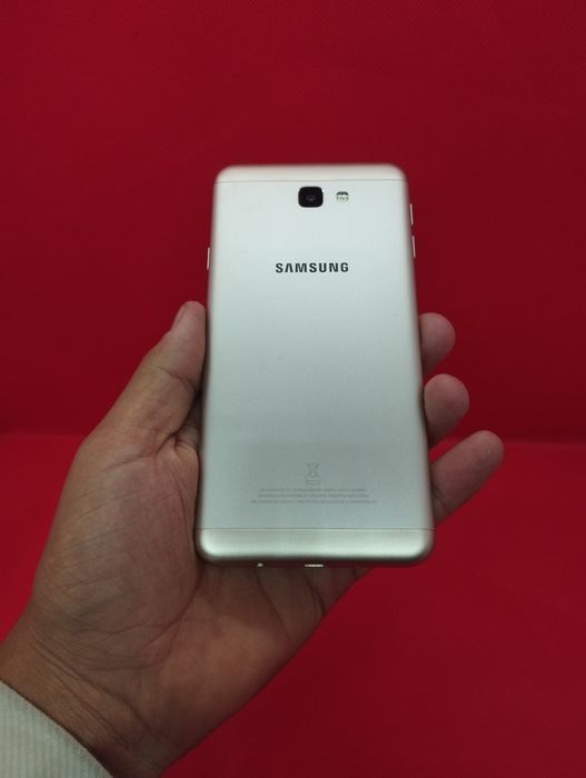 Samsung J7 Prime sotiladi ideyal