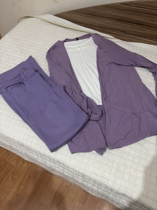 Лот в лилаво и бяло