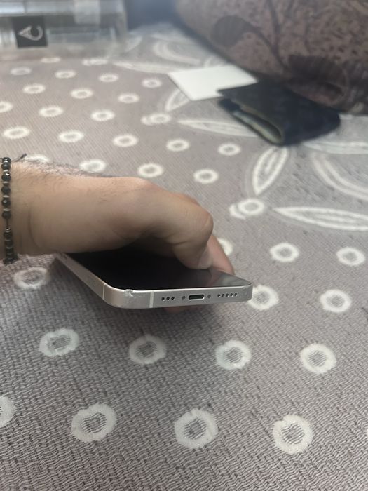Vand iphone 12 64gb
