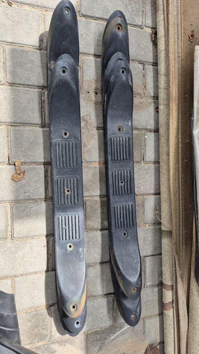 На монтеро спорт подножка