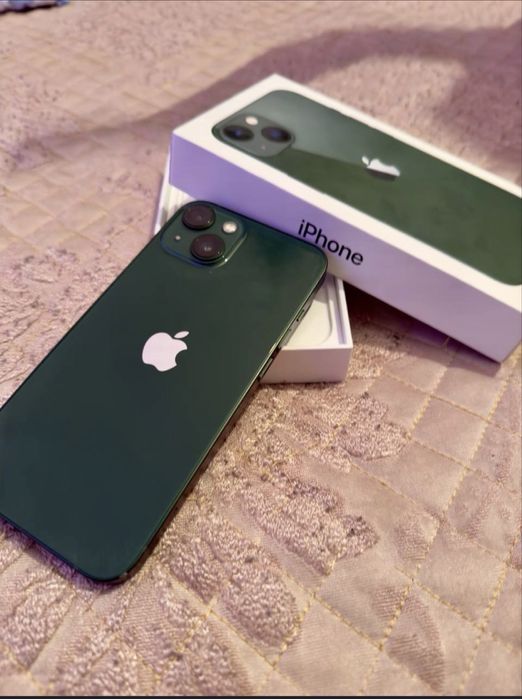 Продам iphone 13 green