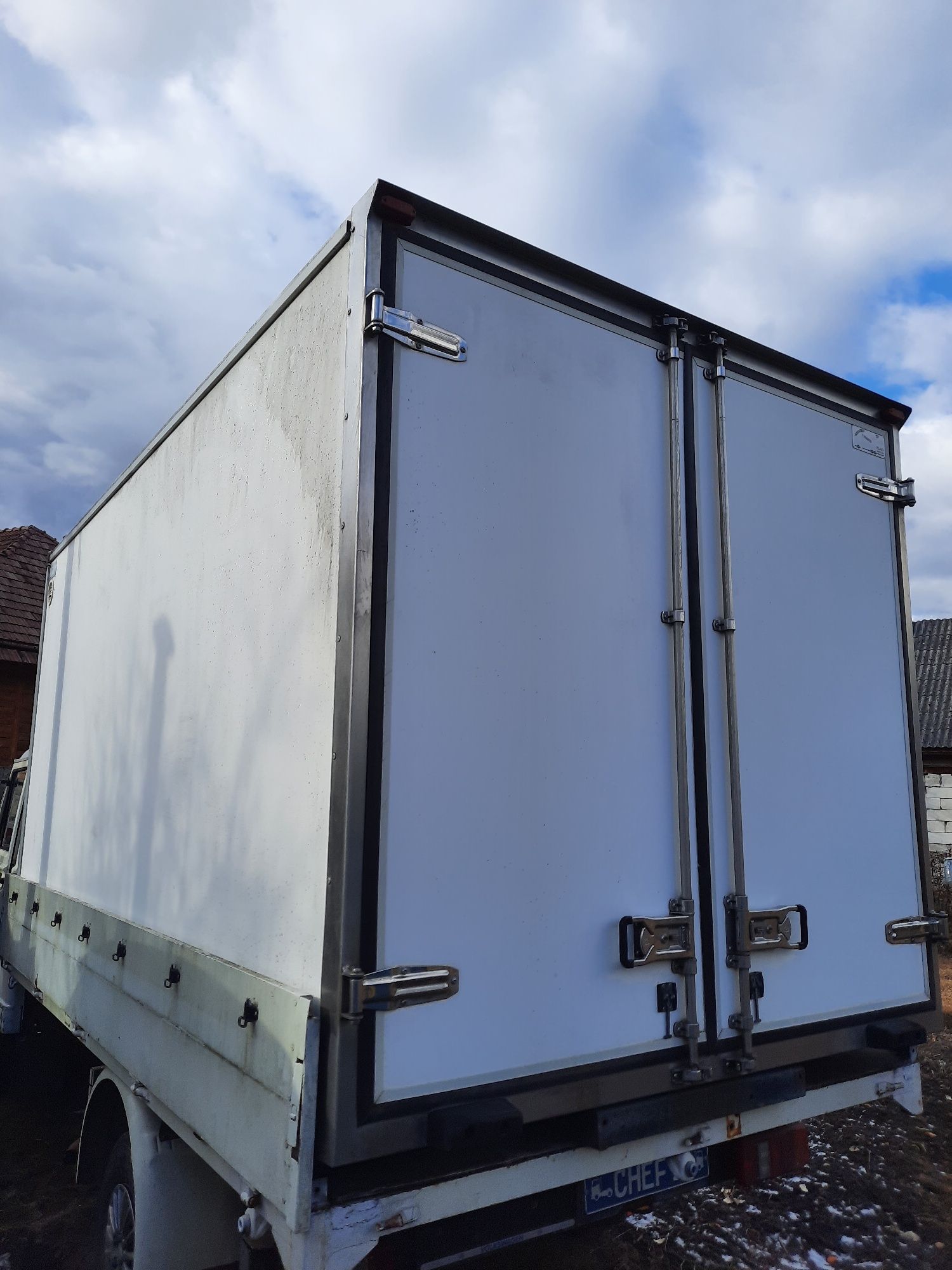 Vând Cub Izoterm 380x210