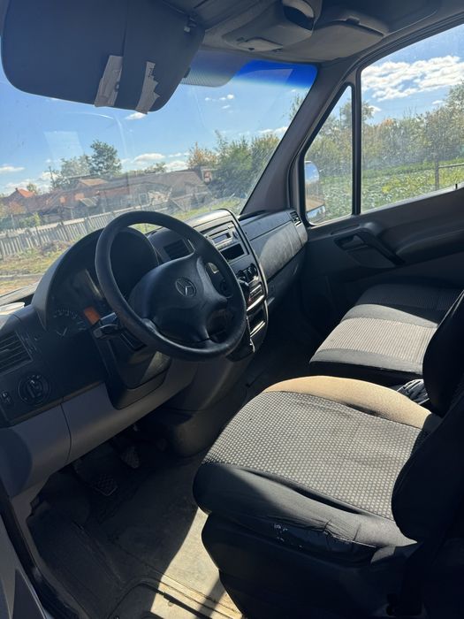 Mercedes 311 schimb cu masina mica