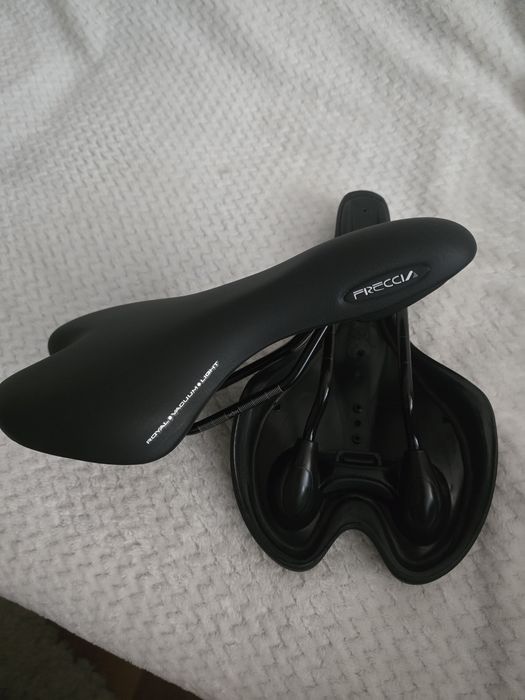 Vând 1 șa de bicicletă