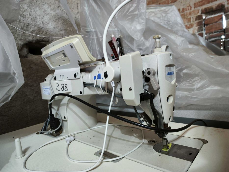 Шевна машина DDL-9000B-SS