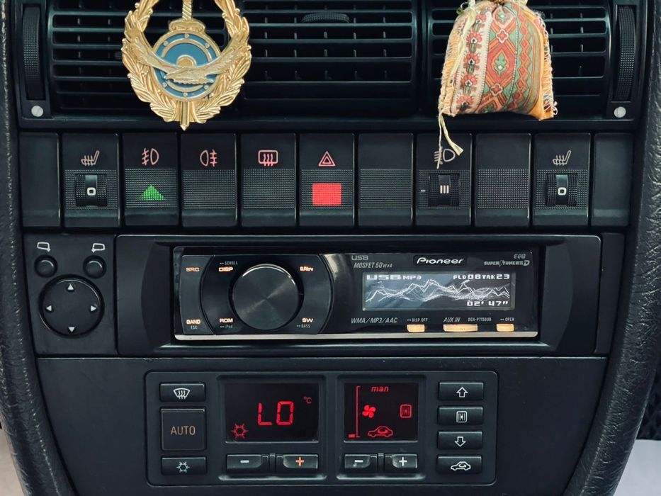 Ауди а6 рамка магнитафона новый