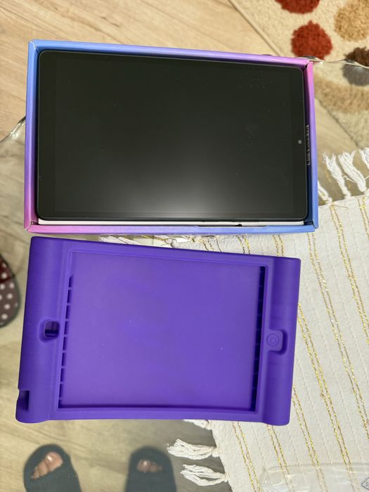 Vand tableta lenovo smart tab M8