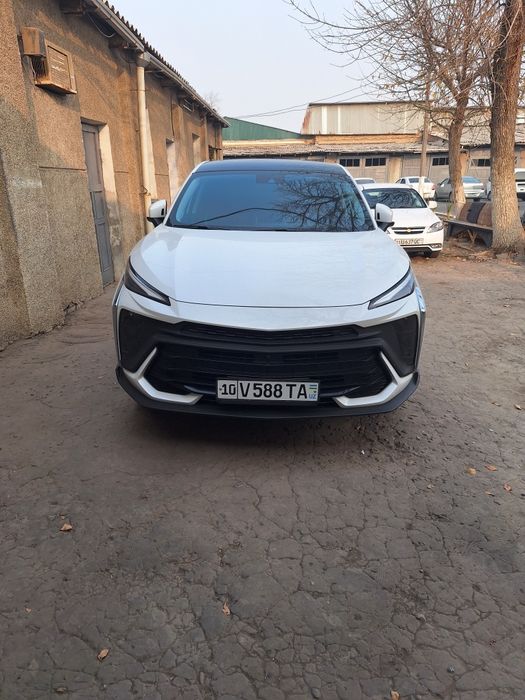 Dongfeng Forthing T5 eva Hybrid