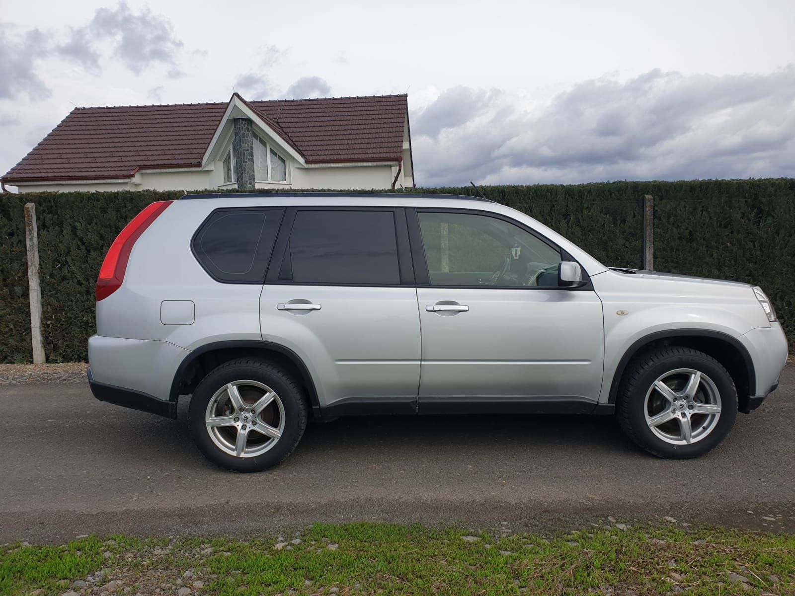 NISSAN X-TRAIL. 4X4. an fab  2012. EURO,5