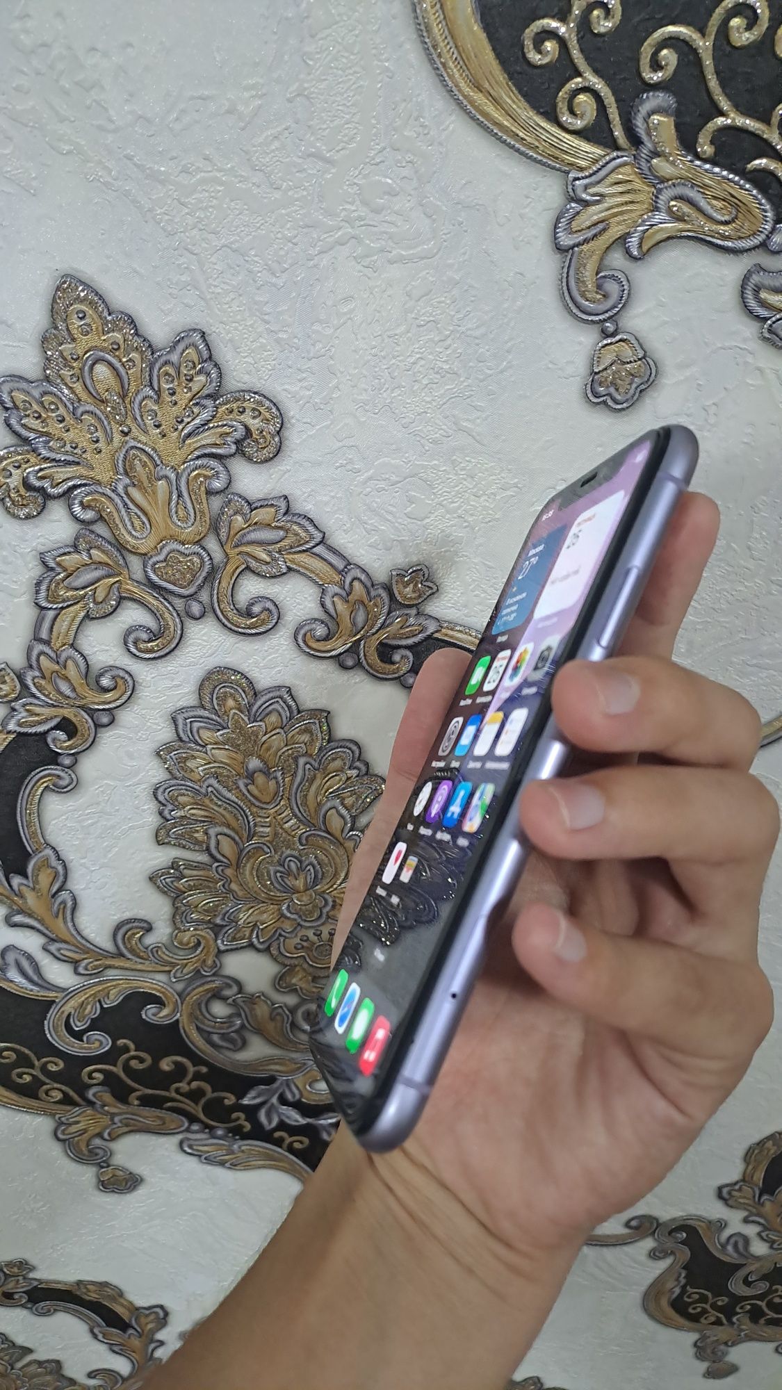 Iphone 11 128 Sotiladi